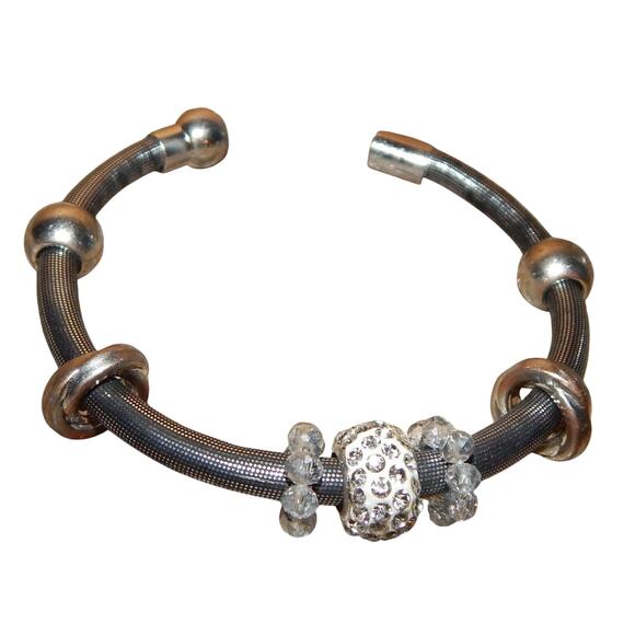 Raynetree Jewelry - Bling Bangle Bracelet Magnetic Closure